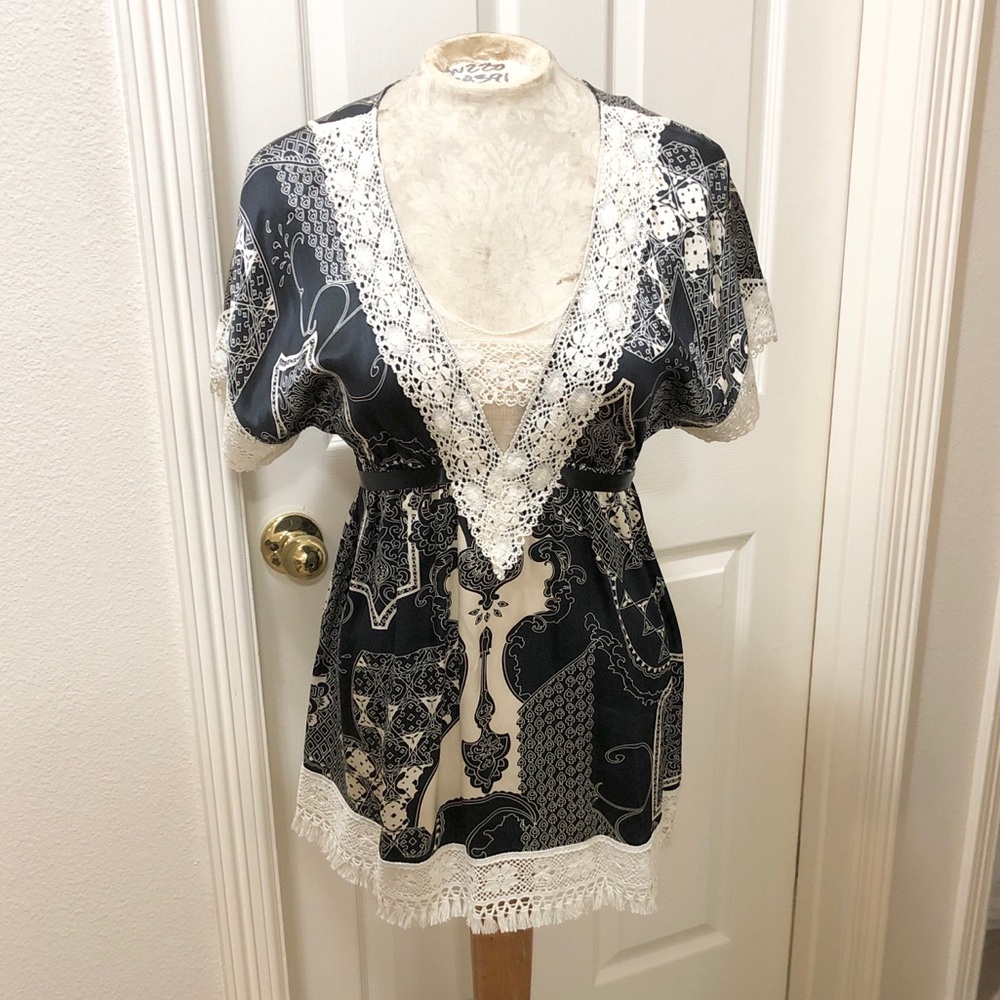 NWT- Sin Black and Cream Silk Boho Babydoll Top- M